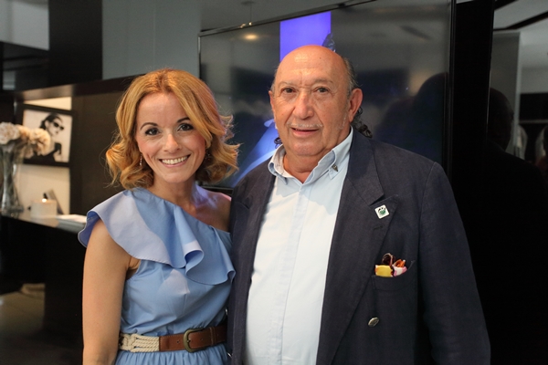 Una-tarde-con-Francis-Montesinos